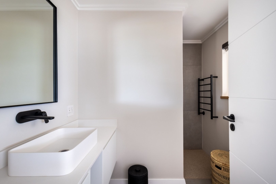 6 Bedroom Property for Sale in Cutty Sark Western Cape